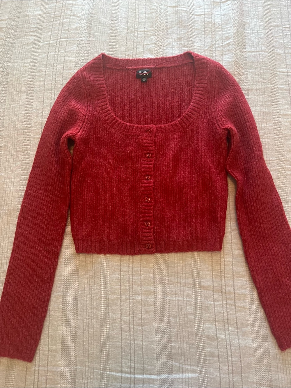 Beverly and Beck Red Scoop-Neck Cropped Button Cardigan